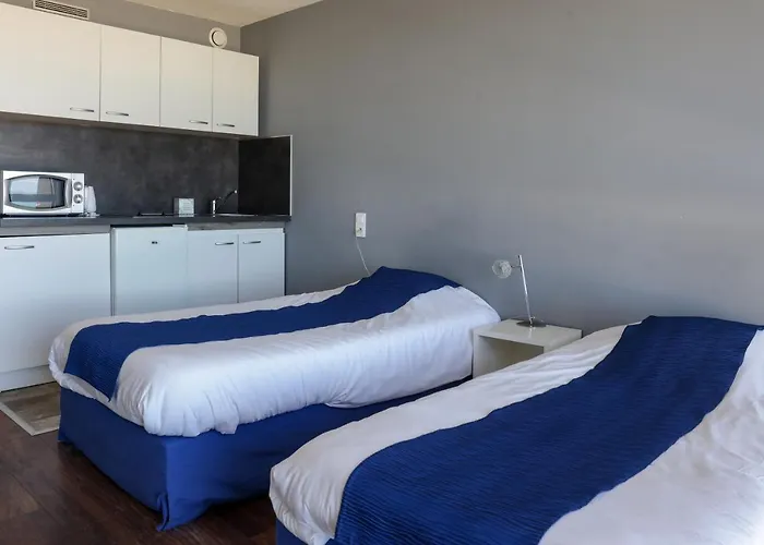 Victoria Surf 3* ביאריץ