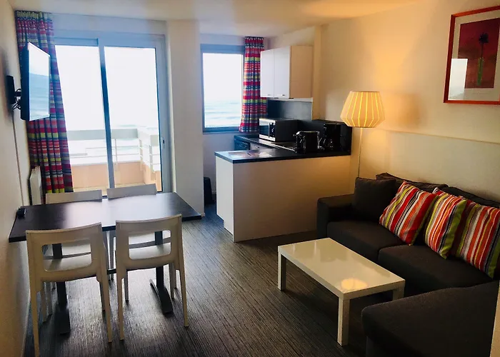 Apartmanhotel Victoria Surf 3*